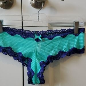 NWT Victoria's Secret Cheeky Panties